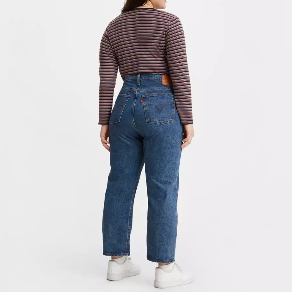 Levi's Premium RIBCAGE STRAIGHT ANKLE WOMEN'S JEANS (PLUS SIZE) - Picture 2 of 9